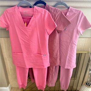 Figs ! 🩷 💖 Pink! Xxs sets - all 3!